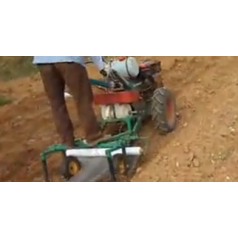 手扶帶動(dòng)的花生播種機(jī)、8馬力以上的手扶拖拉機(jī)